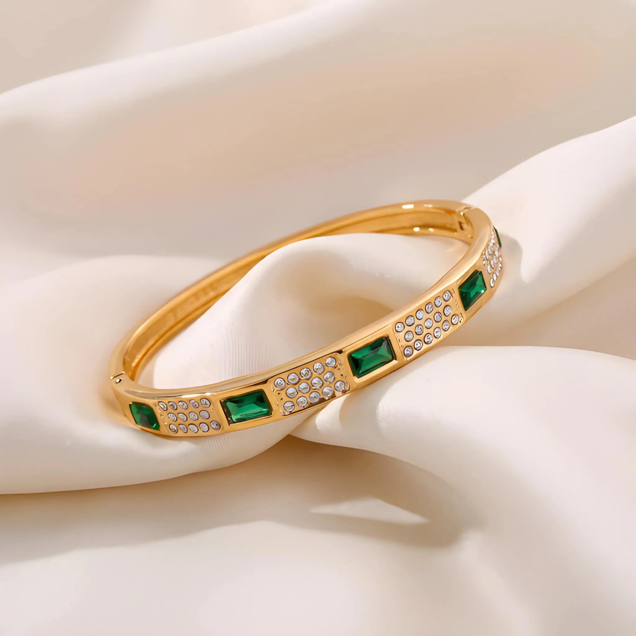 Emerald Luxe Bangle