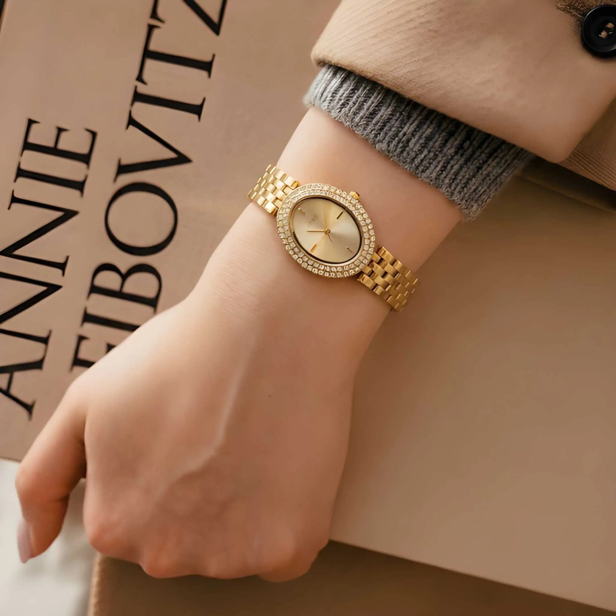Golden Oval Luxe Watch
